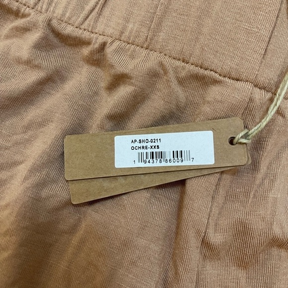 Skims NWT knit pajama shorts in ochre tan women’s size XXS - Picture 6 of 9